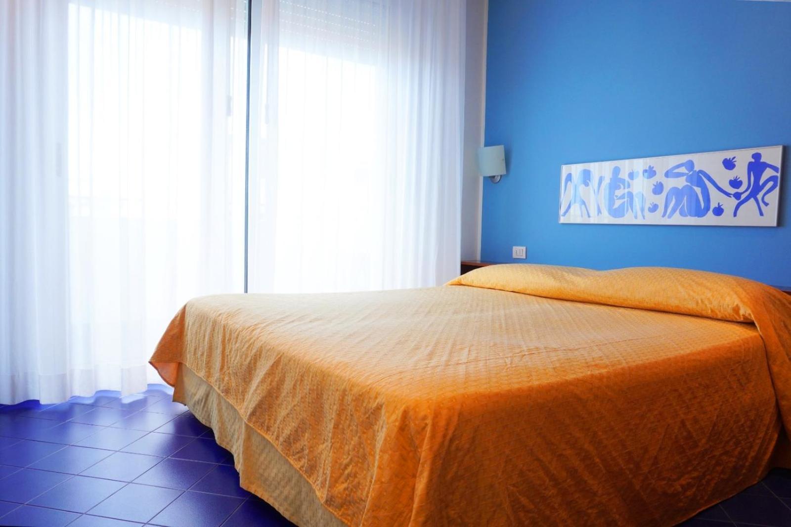 Residence Adriatico Габиче Маре Екстериор снимка
