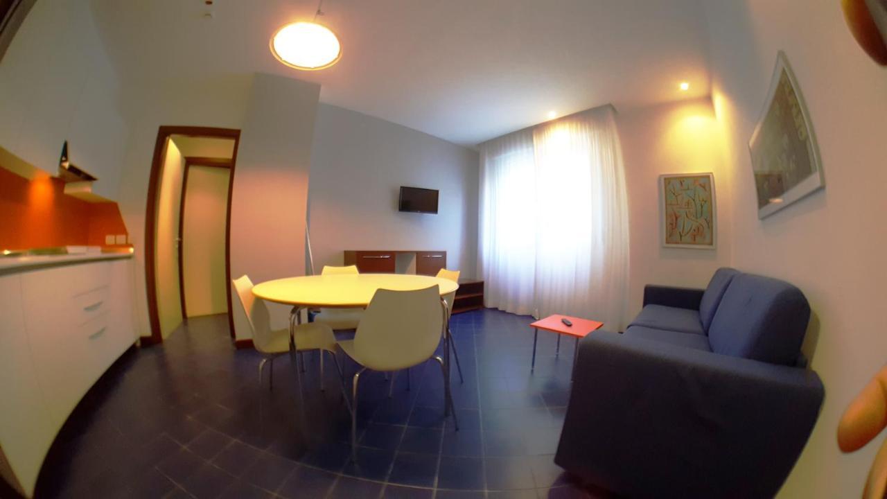 Residence Adriatico Габиче Маре Екстериор снимка